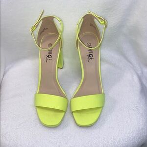 Rouge Helium Yellow Block Heels